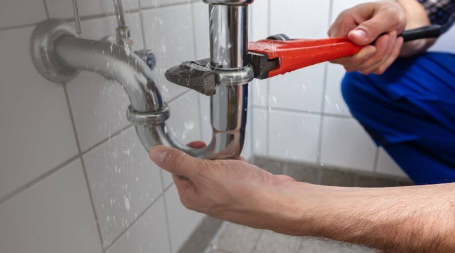 Professional tankless water heater installation services in Middletown, MO